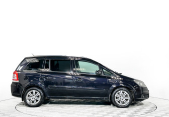 Подержанный автомобиль Opel Zafira Compactvan 2007 года (4 фото)