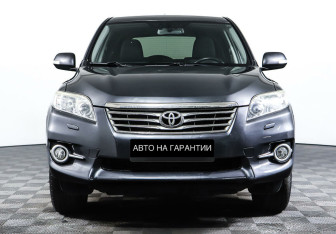 Подержанный автомобиль Toyota RAV4 2011 года (2 фото)