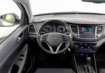 Подержанный автомобиль Hyundai Tucson 2016 года (21 фото)