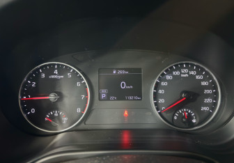 Подержанный автомобиль Kia Seltos 2020 года (16 фото)