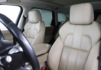 Подержанный автомобиль Land Rover Range Rover Sport 2017 года (17 фото)