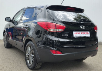 Подержанный автомобиль Hyundai ix35 2014 года (7 фото)