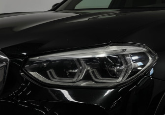 Подержанный автомобиль BMW X3 2019 года (8 фото)