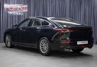 Новый FAW Bestune B70 2023 (7 фото)