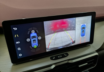 Подержанный автомобиль Geely Coolray 2024 года (27 фото)