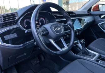 Подержанный автомобиль Audi Q3 2020 года (13 фото)