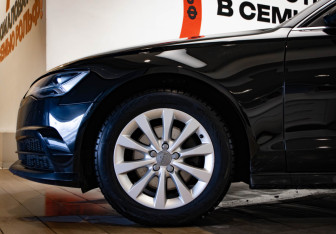 Подержанный автомобиль Audi A6 Sedan 2018 года (32 фото)