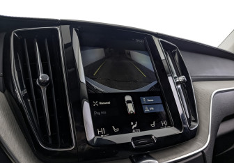 Подержанный автомобиль Volvo XC60 2021 года (27 фото)