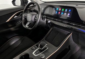 Подержанный автомобиль Omoda C5 2024 года (9 фото)