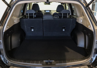 Подержанный автомобиль Subaru Forester Suv 2021 года (25 фото)