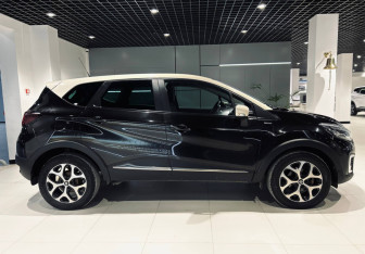 Подержанный автомобиль Renault Kaptur 2017 года (4 фото)
