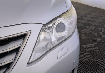 Подержанный автомобиль Toyota Camry Sedan 2011 года (12 фото)