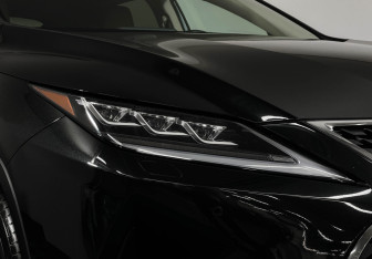 Подержанный автомобиль Lexus RX 2020 года (21 фото)