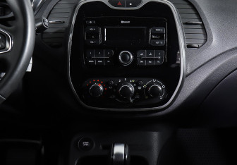 Подержанный автомобиль Renault Kaptur 2019 года (11 фото)