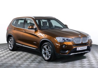 Подержанный автомобиль BMW X3 2017 года (3 фото)