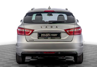 Подержанный автомобиль LADA (ВАЗ) Vesta Wagon 2021 года (6 фото)