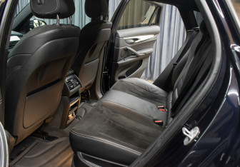 Подержанный автомобиль BMW X6 2019 года (14 фото)