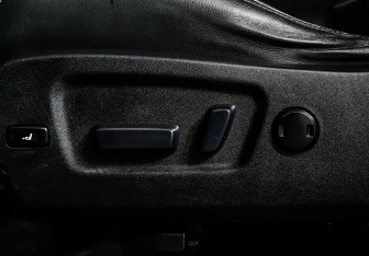 Подержанный автомобиль Toyota Highlander 2014 года (15 фото)