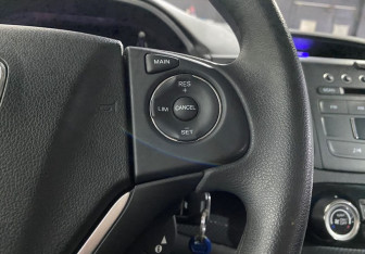 Подержанный автомобиль Honda CR-V 2017 года (14 фото)