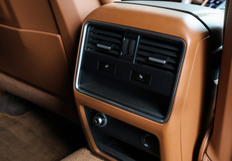 Подержанный автомобиль Porsche Cayenne 2018 года (18 фото)