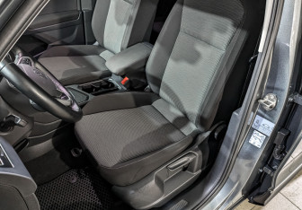 Подержанный автомобиль Volkswagen Tiguan 2021 года (20 фото)