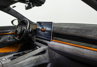 Подержанный автомобиль Zeekr 001 2023 года (9 фото)