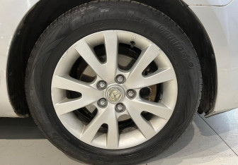 Подержанный автомобиль Mazda 3 Sedan 2007 года (8 фото)