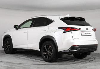 Подержанный автомобиль Lexus NX 2020 года (7 фото)