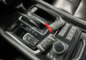 Подержанный автомобиль GAC GS8 2020 года (24 фото)