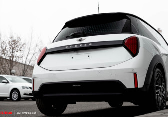 Новый MINI Hatch 2024 (7 фото)