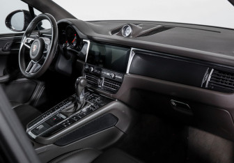 Подержанный автомобиль Porsche Macan 2019 года (9 фото)