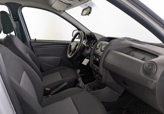 Подержанный автомобиль LADA (ВАЗ) Largus Wagon 2024 года (11 фото)