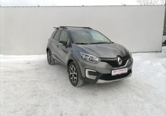 Подержанный автомобиль Renault Kaptur 2017 года (3 фото)