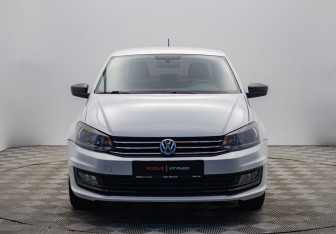 Подержанный автомобиль Volkswagen Polo Sedan 2016 года (8 фото)