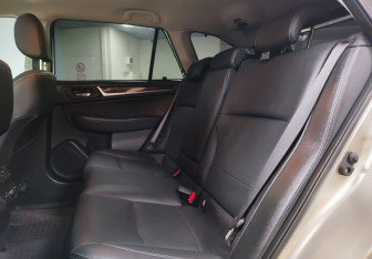 Подержанный автомобиль Subaru Outback Wagon 2018 года (11 фото)
