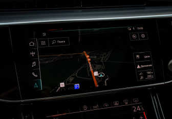 Подержанный автомобиль Audi S8 2020 года (29 фото)
