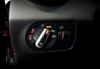 Подержанный автомобиль Audi A1 2012 года (27 фото)