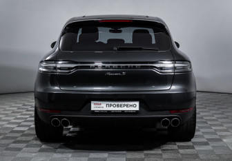 Подержанный автомобиль Porsche Macan 2019 года (6 фото)