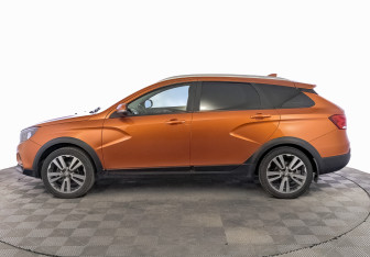 Подержанный автомобиль LADA (ВАЗ) Vesta Wagon 2021 года (8 фото)
