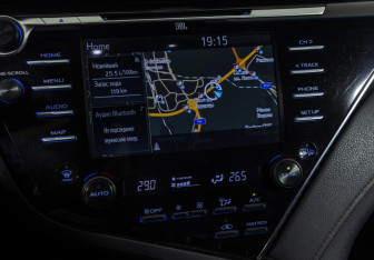 Подержанный автомобиль Toyota Camry Sedan 2018 года (16 фото)