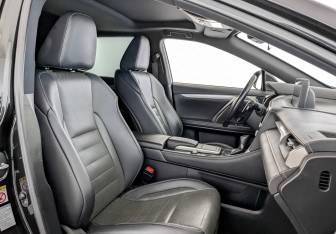 Подержанный автомобиль Lexus RX 2019 года (25 фото)