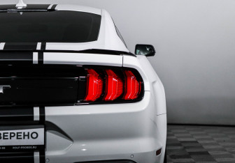 Подержанный автомобиль Ford Mustang Coupe 2020 года (16 фото)