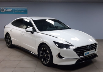 Подержанный автомобиль Hyundai Sonata 2020 года (3 фото)
