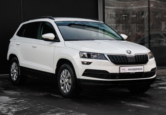 Подержанный автомобиль Skoda Karoq 2020 года (3 фото)