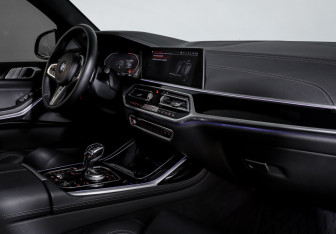 Подержанный автомобиль BMW X7 2019 года (9 фото)