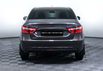 Подержанный автомобиль LADA (ВАЗ) Vesta Sedan 2021 года (6 фото)