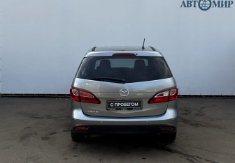 Подержанный автомобиль Mazda 5 2011 года (6 фото)