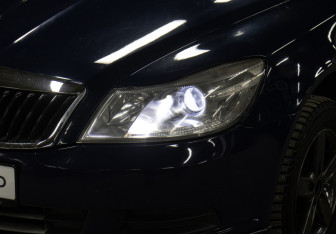 Подержанный автомобиль Skoda Octavia Liftback 2011 года (20 фото)