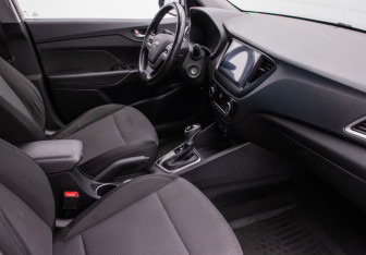 Подержанный автомобиль Hyundai Solaris Sedan 2018 года (9 фото)