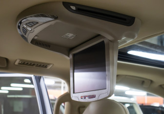 Подержанный автомобиль Lexus LX 2009 года (20 фото)